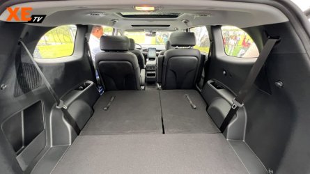 Hyundai-Custin-2.0T-Cao-cấp-xetv-11.JPG