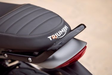 Triumph-Speed-400 (15).jpg