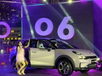 Lynk & Co 06 có gì thú vị xe đã ra mắt. Giá bán 729 triệu (15).jpg