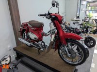 Lý do nên sở hữu ngay Honda Super Cub C125 Final Edition 2025 màu đỏ tráng gương - XEtv (1).jpg Lý do nên sở hữu ngay Honda Super Cub C125 Final Edition 2025 màu đỏ tráng gương - XEtv (1).jpg
