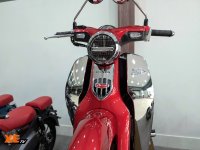 Lý do nên sở hữu ngay Honda Super Cub C125 Final Edition 2025 màu đỏ tráng gương - XEtv (2).jpg Lý do nên sở hữu ngay Honda Super Cub C125 Final Edition 2025 màu đỏ tráng gương - XEtv (2).jpg