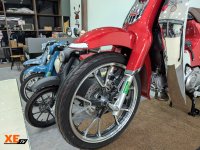Lý do nên sở hữu ngay Honda Super Cub C125 Final Edition 2025 màu đỏ tráng gương - XEtv (7).jpg Lý do nên sở hữu ngay Honda Super Cub C125 Final Edition 2025 màu đỏ tráng gương - XEtv (7).jpg