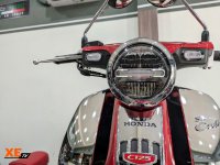 Lý do nên sở hữu ngay Honda Super Cub C125 Final Edition 2025 màu đỏ tráng gương - XEtv (9).jpg Lý do nên sở hữu ngay Honda Super Cub C125 Final Edition 2025 màu đỏ tráng gương - XEtv (9).jpg