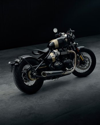 Triumph 1.jpg