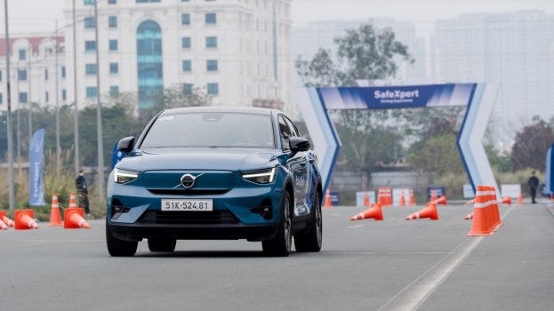 Volvo Cars Việt Nam tổ chức SafeXpert 2025 – sự kiện lái thử tại Trường đua F1 Hà Nội (5).jpg