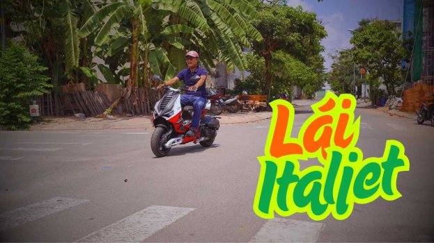 Cầm lái Italjet Dragster 300 - SƯỚNG.jpg
