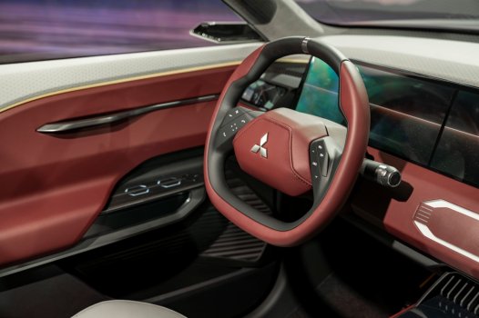 Mitsubishi DST Concept - mẫu C-SUV 7 chỗ (10).jpg