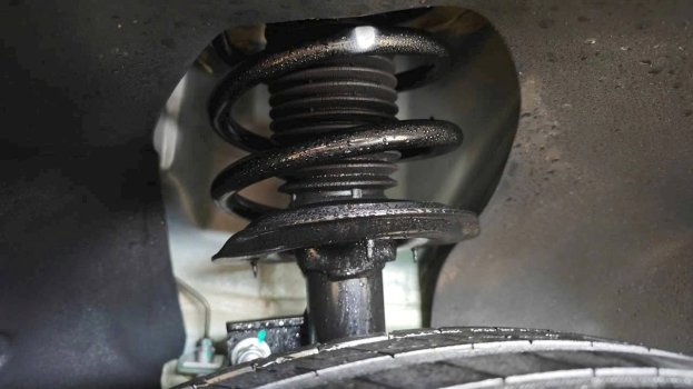 VinFast đã chính thức trưng bày mẫu MPV thuần điện đầu tiên mang tên Limo Green (12).jpg