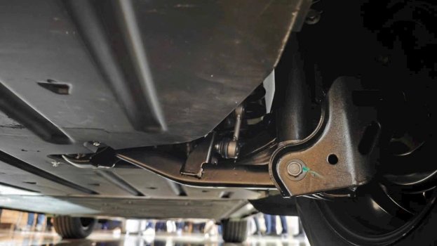 VinFast đã chính thức trưng bày mẫu MPV thuần điện đầu tiên mang tên Limo Green (13).jpg