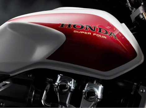 Honda CB1300SF SP Final Edition 2.jpg