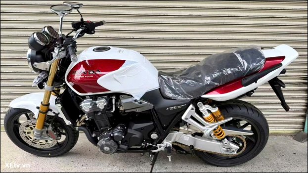 Honda CB1300SP Final edition 2025 về Việt Nam (9).jpg