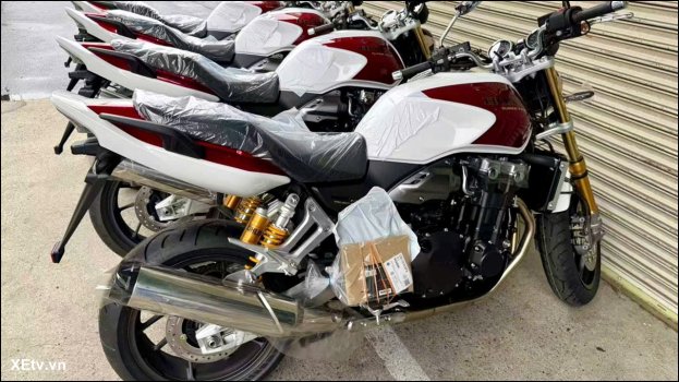 Honda CB1300SP Final edition 2025 về Việt Nam (10).jpg
