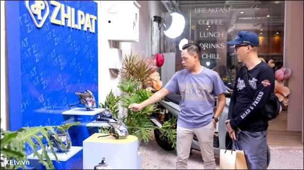 ZHI.PAT chính thức giới thiệu bộ đôi sản phẩm đèn LED mới gồm EX150 Sportline và 135LC Sportli...jpg