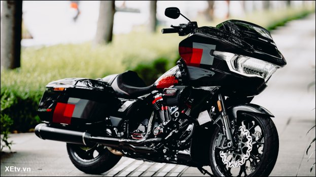 Harley-Davidson CVO Road Glide ST 2025 (17).jpg