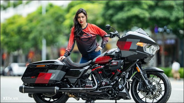 Harley-Davidson CVO Road Glide ST 2025 (26).jpg