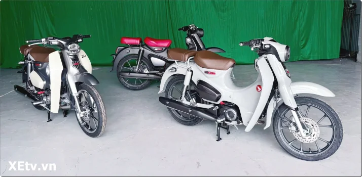 màu xám trắng Honda Super Cub C125 ABS 2026 nhập khẩu Thái Lan về Việt Nam cho giới sưu tầm x...webp