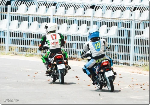 Thật tế Honda Dash 125 2026 nhập khẩu Malaysia chạy thử bởi những rider chuyên nghiệp (6).webp