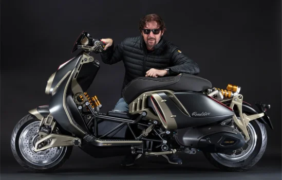 Italjet chính thức mở đặt chỗ Italjet Roadster 400 Founders Edition – giới hạn 777 xe toàn cầ...webp