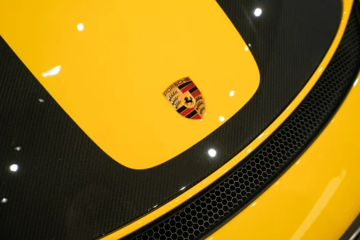XE-Porsche-718-Spyder-RS-Racing-Yellow-5.webp