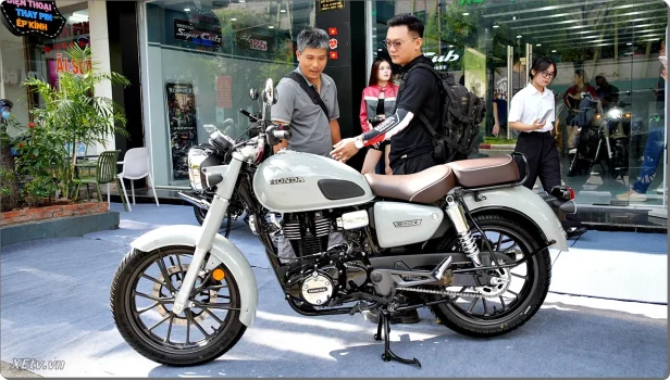 Honda CB350C chính thức ra mắt tại Việt Nam, giá từ 185 triệu, có 2 phiên bản Pro và CB350C S...webp