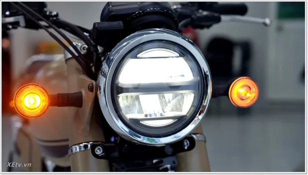 Chi tiết Honda CB350C Special Edition màu vàng cát  (22).webp