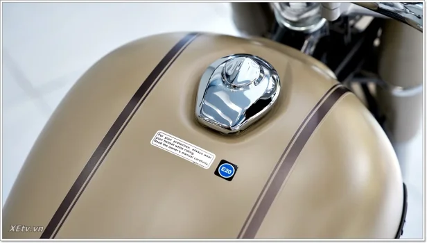 Chi tiết Honda CB350C Special Edition màu vàng cát  (34).webp