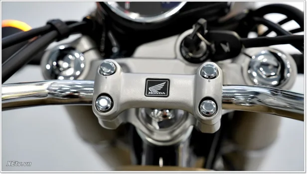 Chi tiết Honda CB350C Special Edition màu vàng cát  (39).webp