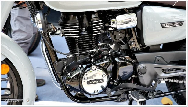 Honda CB350C Pro màu xám xi măng (25).webp