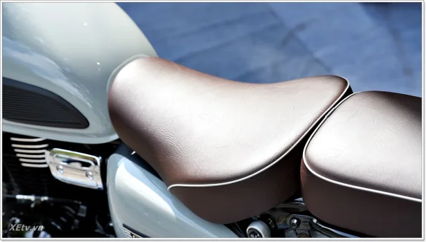 Honda CB350C Pro màu xám xi măng (29).webp