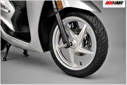 Honda SH Italia Special Silver 150i - toát lên vẽ đẹp sang trọng - XEtv (2).webp