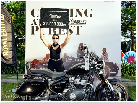 Royal Enfield ra mắt đồng loạt 5 mẫu mô tô kỷ niệm 125 năm cùng cộng đồng biker Việt Nam (43).webp