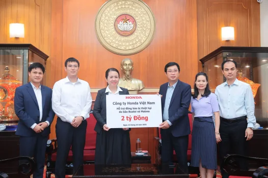 XEtv-Ủng hộ 2 tỷ đồng thông qua Ủy ban Trung ương Mặt trận Tổ quốc Việt Nam.webp