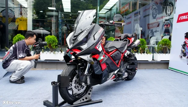 Italjet Dragster 700 Twin Premium Edition (2).webp