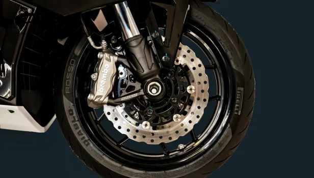 Italjet Dragster 700 Twin Premium Edition được đưa về – cơ hội sở hữu tại Cub House (5).webp
