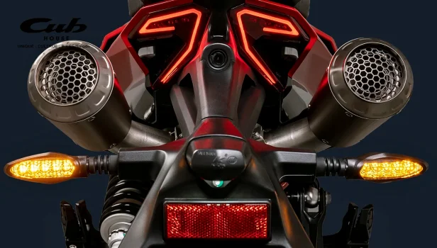 Italjet Dragster 700 Twin Premium Edition được đưa về – cơ hội sở hữu tại Cub House (18).webp
