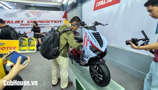10 lý do Italjet Dragster 300 Gresini được giới chơi xe thích sưu tầm (1).webp