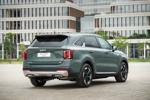 XEtv-Kia Sorento HEV 1 7.webp
