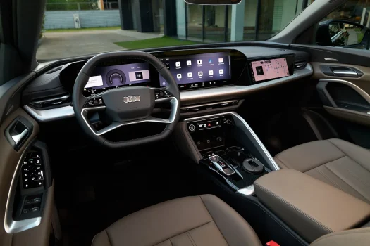 XEtv-Q5_Interior4 1.webp