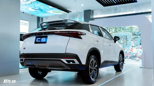 Omoda & Jaecoo Việt Nam bổ sung phiên bản Omoda C5 Sport, có giá bán ưu đãi dưới 500 triệu đồ...webp