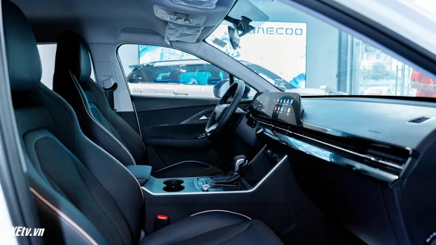 Omoda & Jaecoo Việt Nam bổ sung phiên bản Omoda C5 Sport, có giá bán ưu đãi dưới 500 triệu đồ...webp