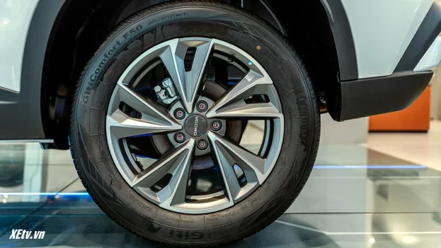 Omoda & Jaecoo Việt Nam bổ sung phiên bản Omoda C5 Sport, có giá bán ưu đãi dưới 500 triệu đồ...webp