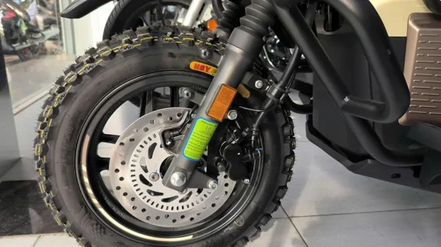 honda-square-x125-mau-xanh-trang-vang (7).webp