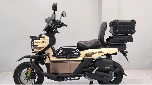 honda-square-x125-mau-xanh-trang-vang (5).webp