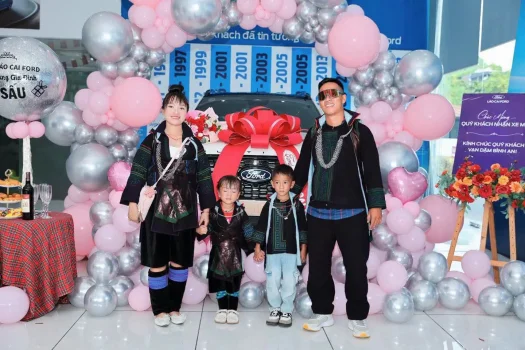 Huong-dan-vien-9X-mua-Everest.webp