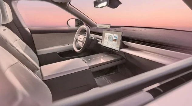 XEtv_RR_GT_INTERIOR_PASSENGER-WINDOW_220726.webp