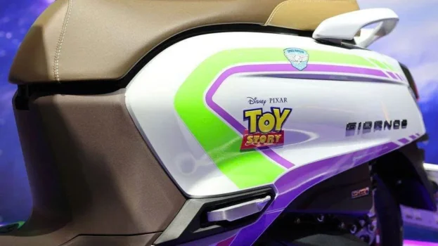 honda-giorno-buzz-lightyear-limited-edition-2000-xe (9).webp