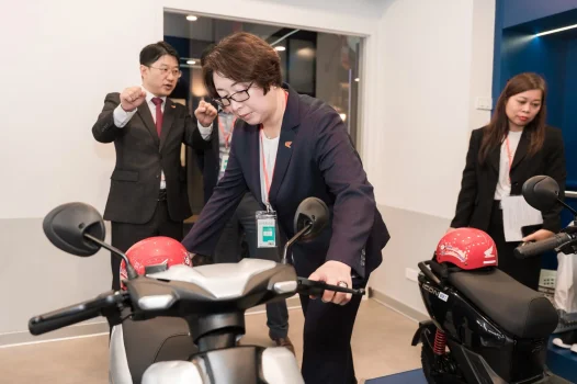 XEtv_HONDA-KIDZANIA.102509.webp